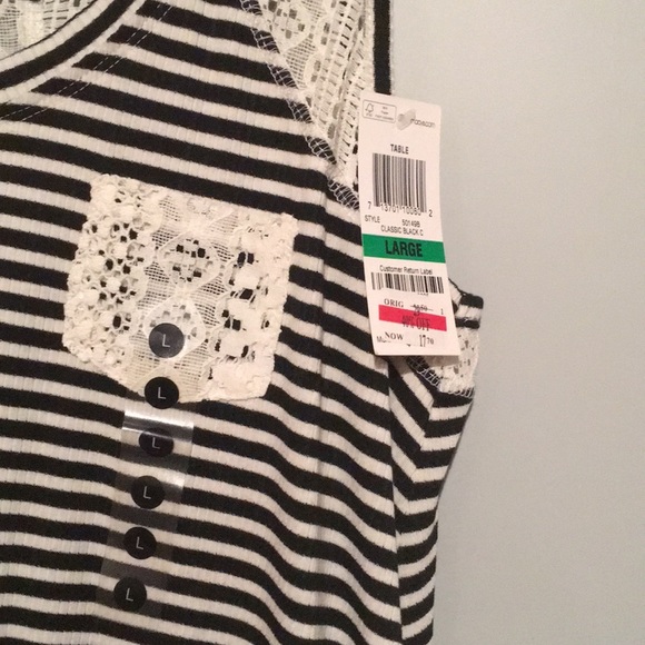 Still has tags American Ray tank top - Picture 2 of 3